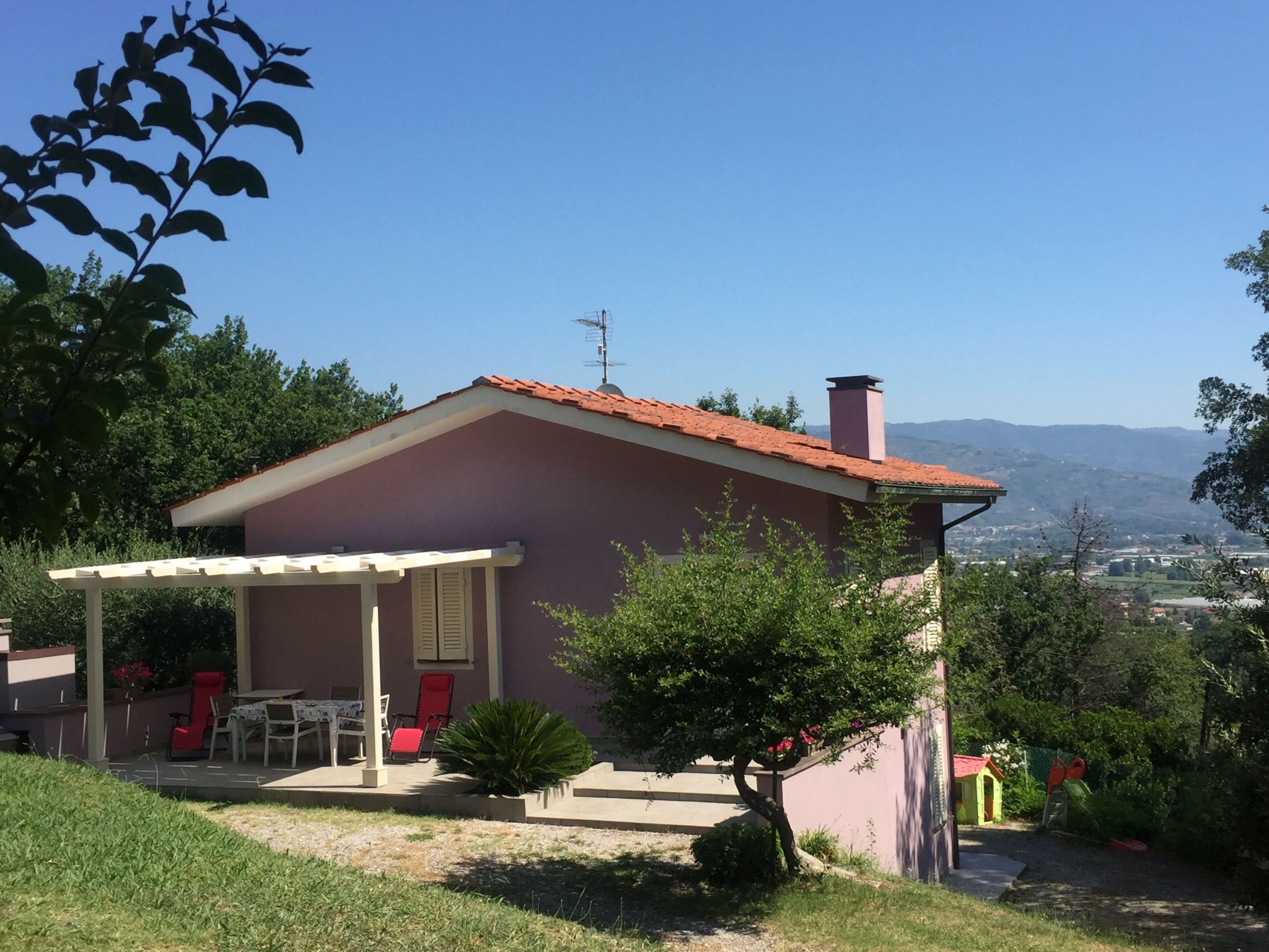 in Basetti mit Garten und Grill — view 1 of 24