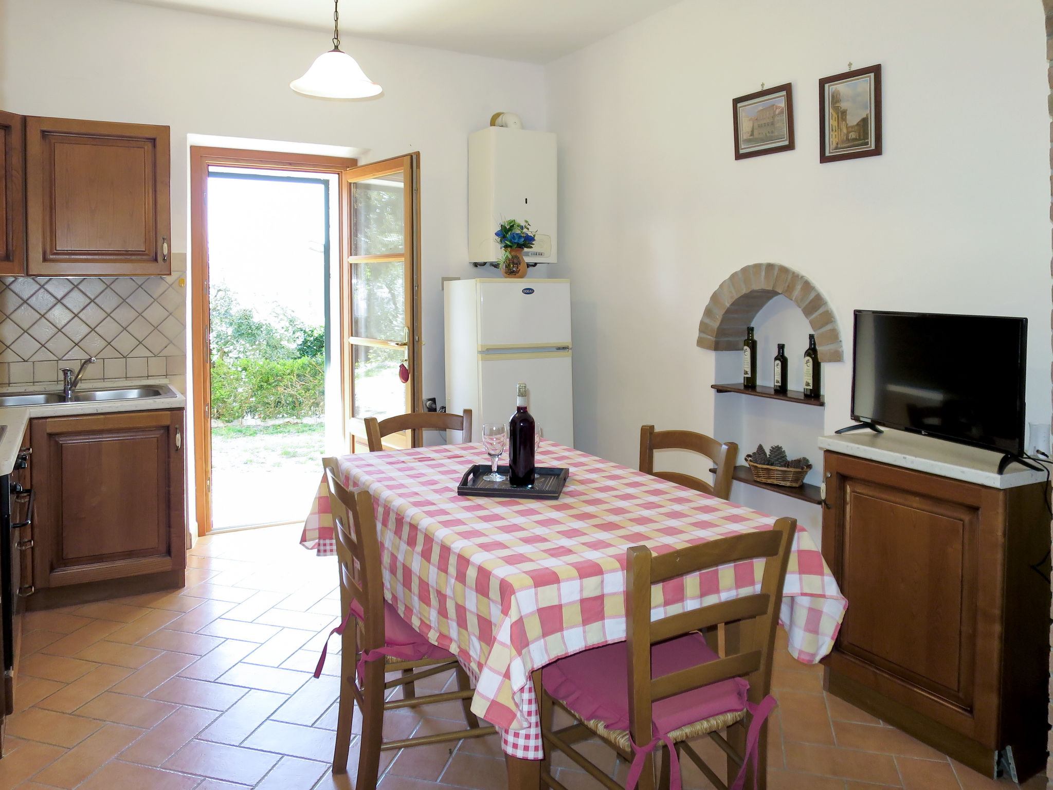 Kitchen / Dining Room