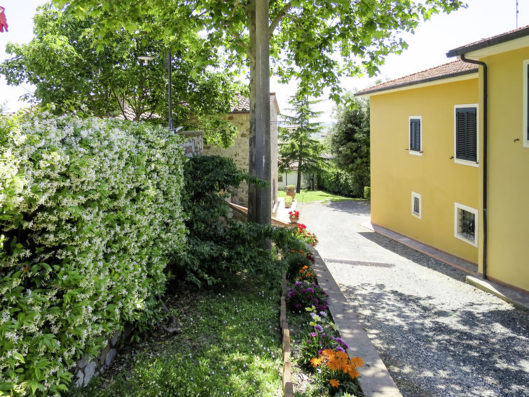 Search and Stay destination Provincia di Pisa, Toscana - Italy from AU$ 293. Ambra