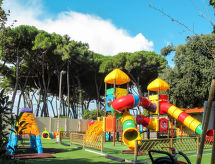 Knusse bungalow voor 2 personen op 80 meter van zee in Marina di Massa - thumbnail 4
