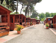 Knusse bungalow voor 2 personen op 80 meter van zee in Marina di Massa - thumbnail 1