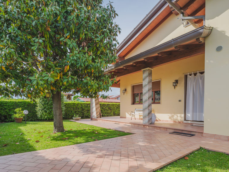 Casa Albertosa Accommodation in Forte dei Marmi