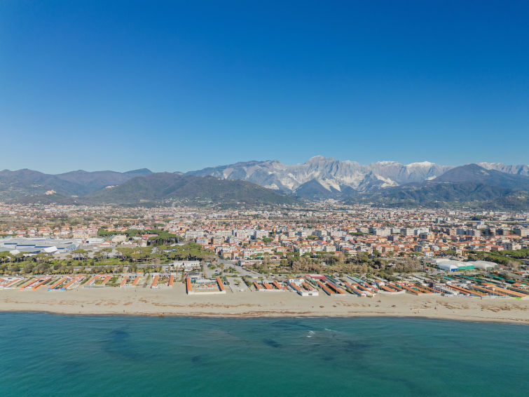 4-persoons appartement nabij zee in Marina di Massa in Marina di Massa