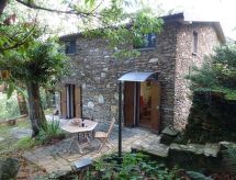 mit Blick auf das Wasser