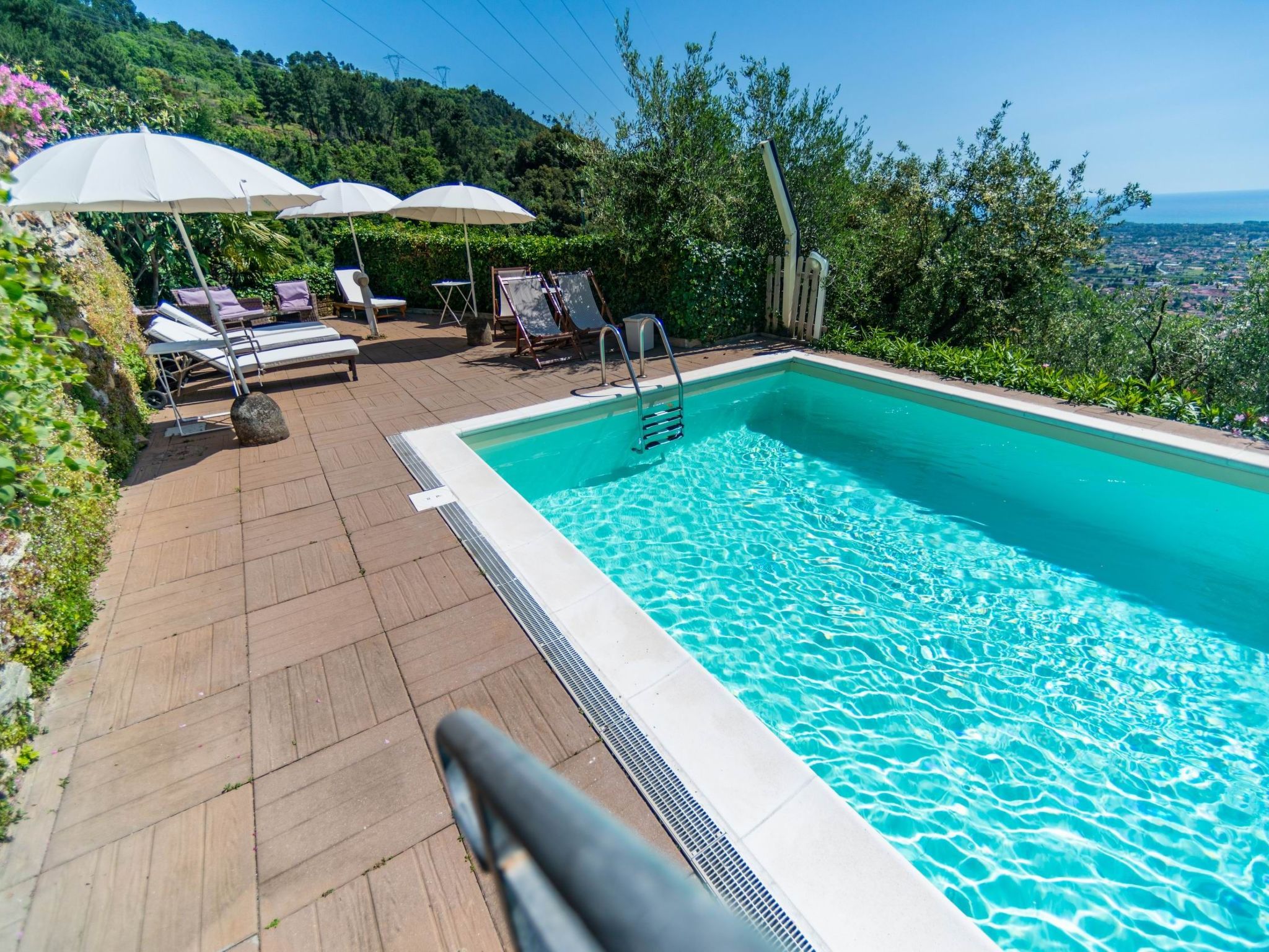 Wohnung 'Settimo Cielo9' mit Schwimmbad-Outside