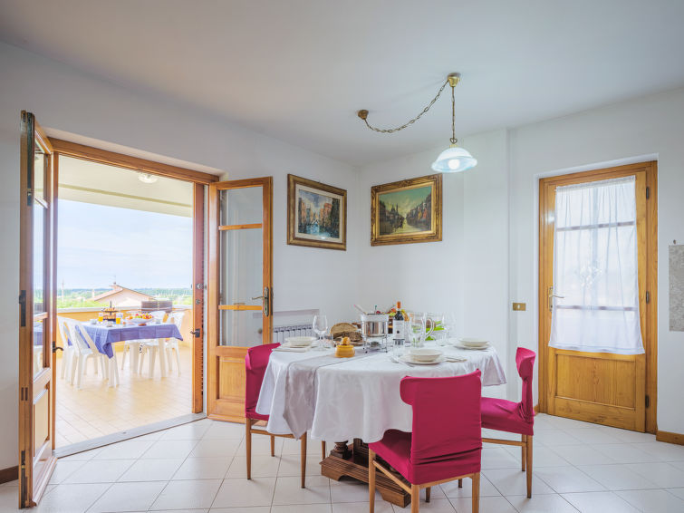 Search and Stay destination Piano di Mommio, Toscana - Italy from AU$ 187. Villa Magia