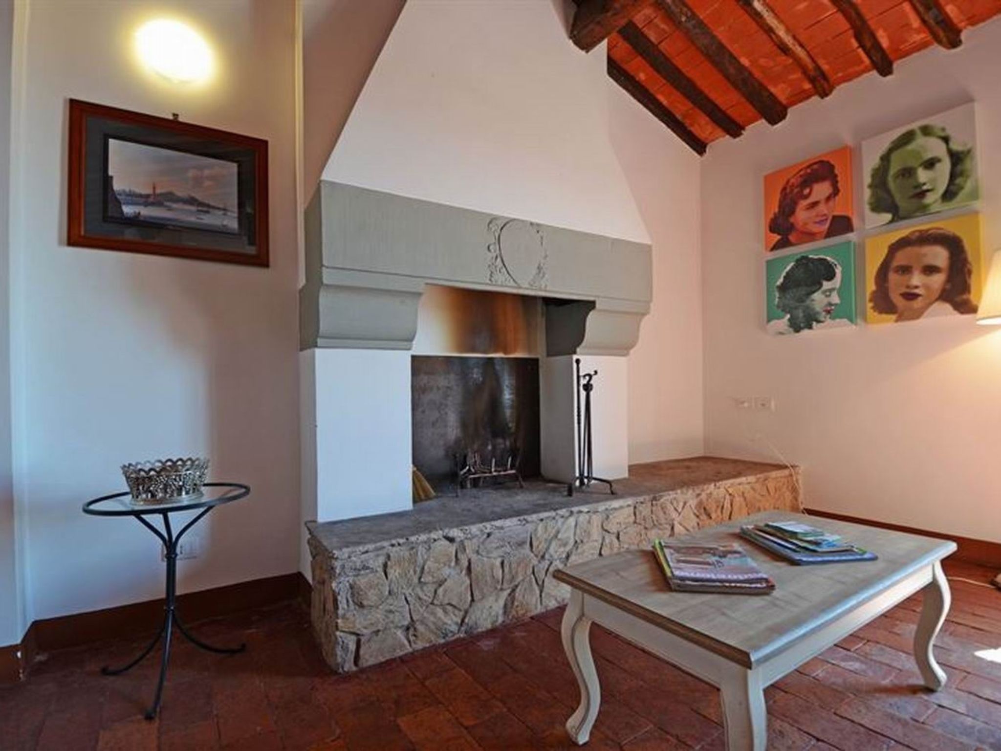 "Gina4" mit Gemeinschaftspool