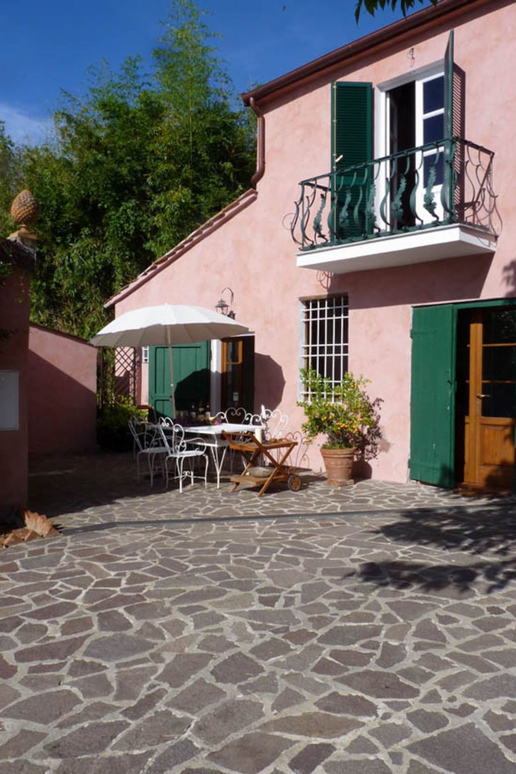 "Gina4" mit Gemeinschaftspool-Image-tags.info