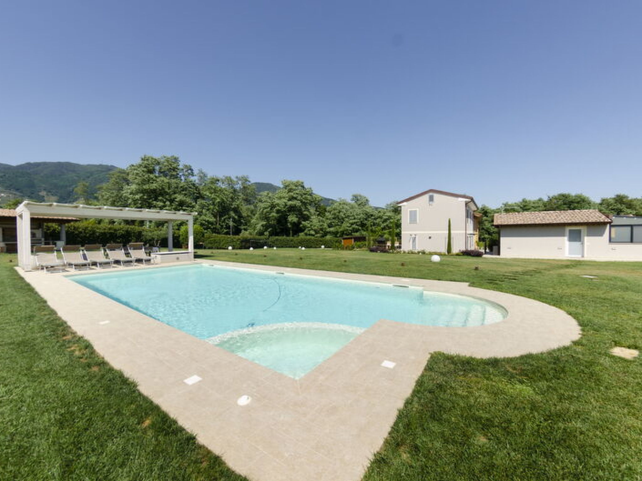 Tenuta Il Giardino - Buiten