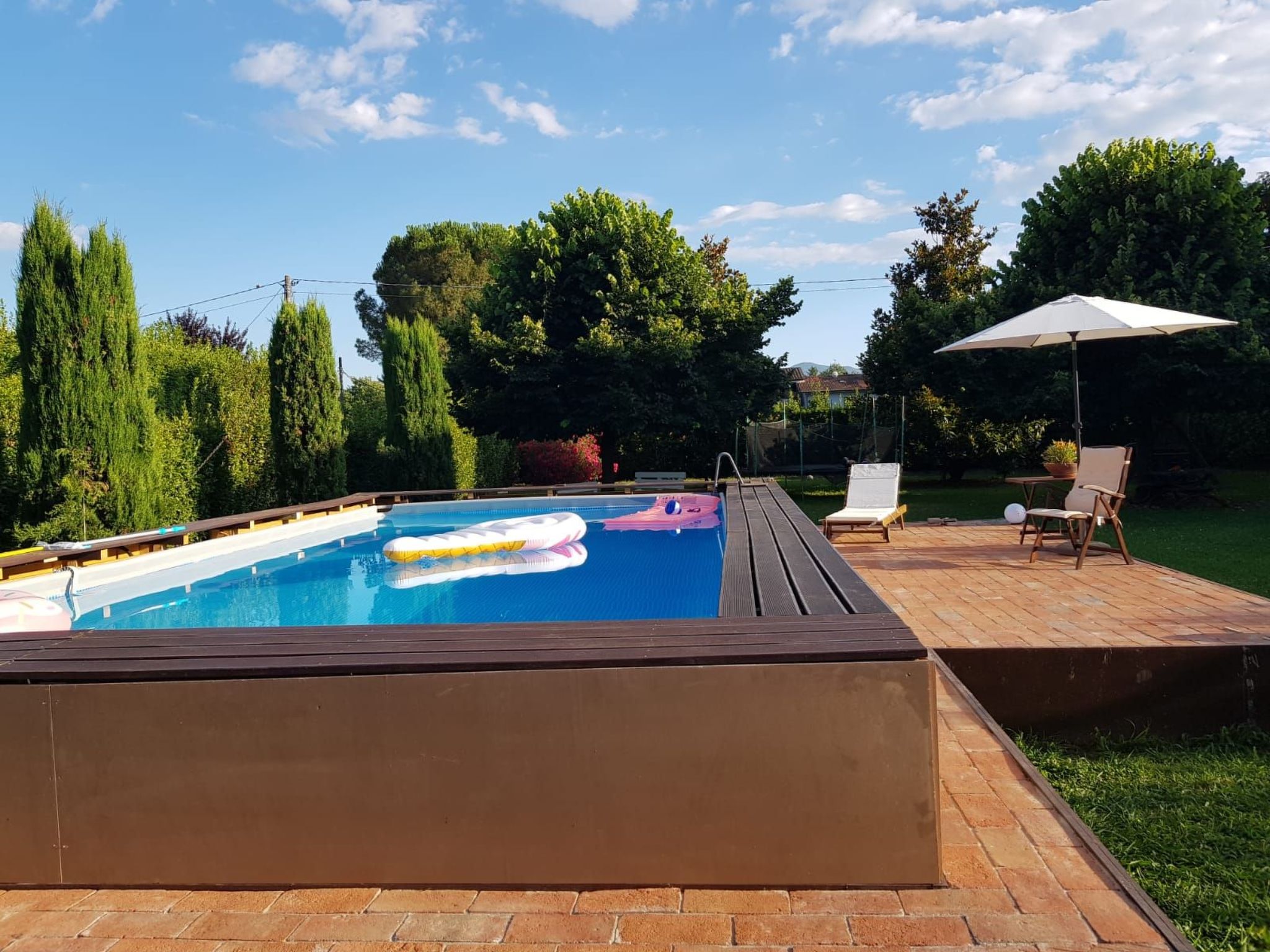 Unterkunft in einer Villa, Schwimmbad und großer Garten-Inside