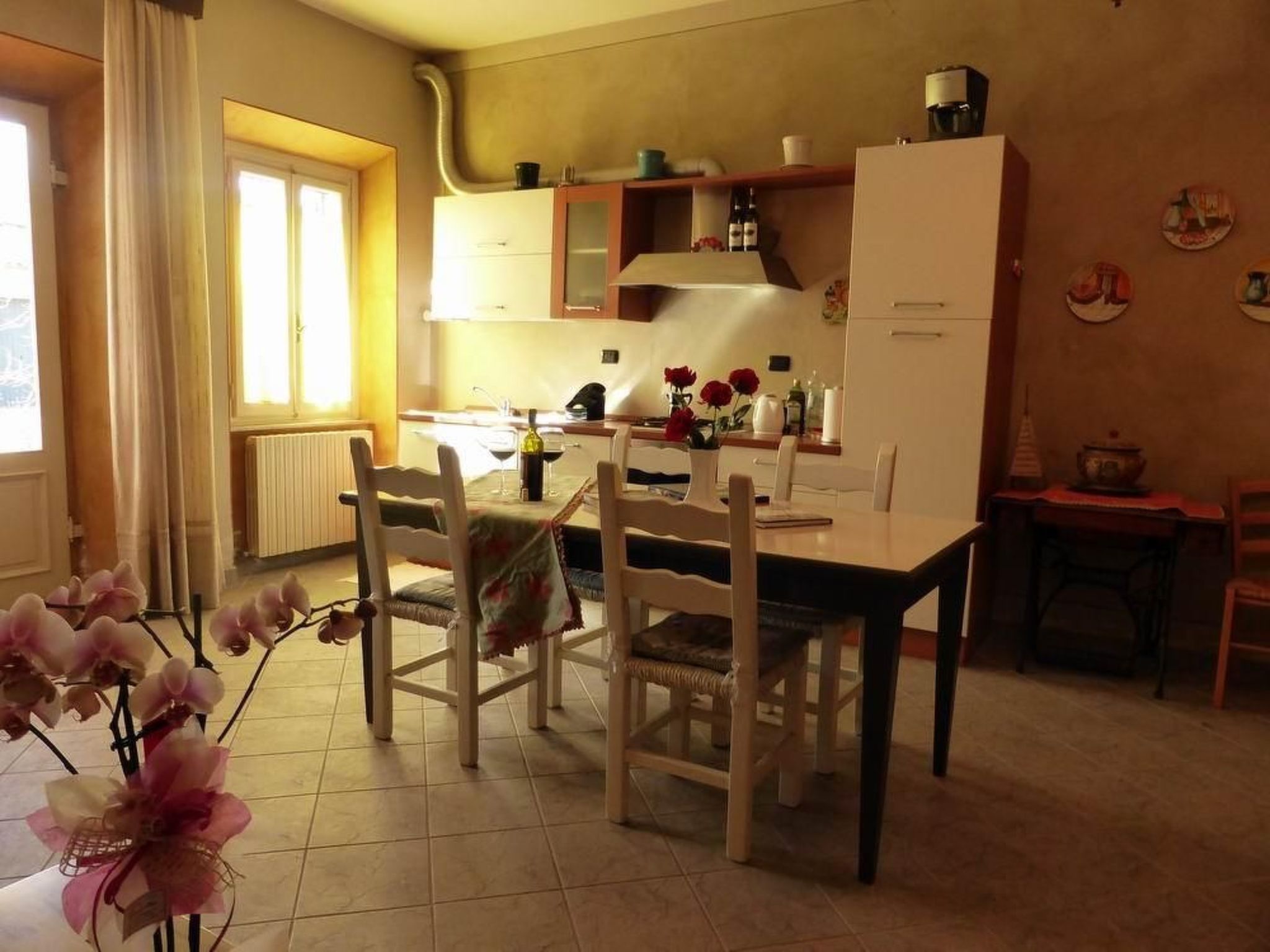 Unterkunft in einer Villa, Schwimmbad und großer Garten-Inside