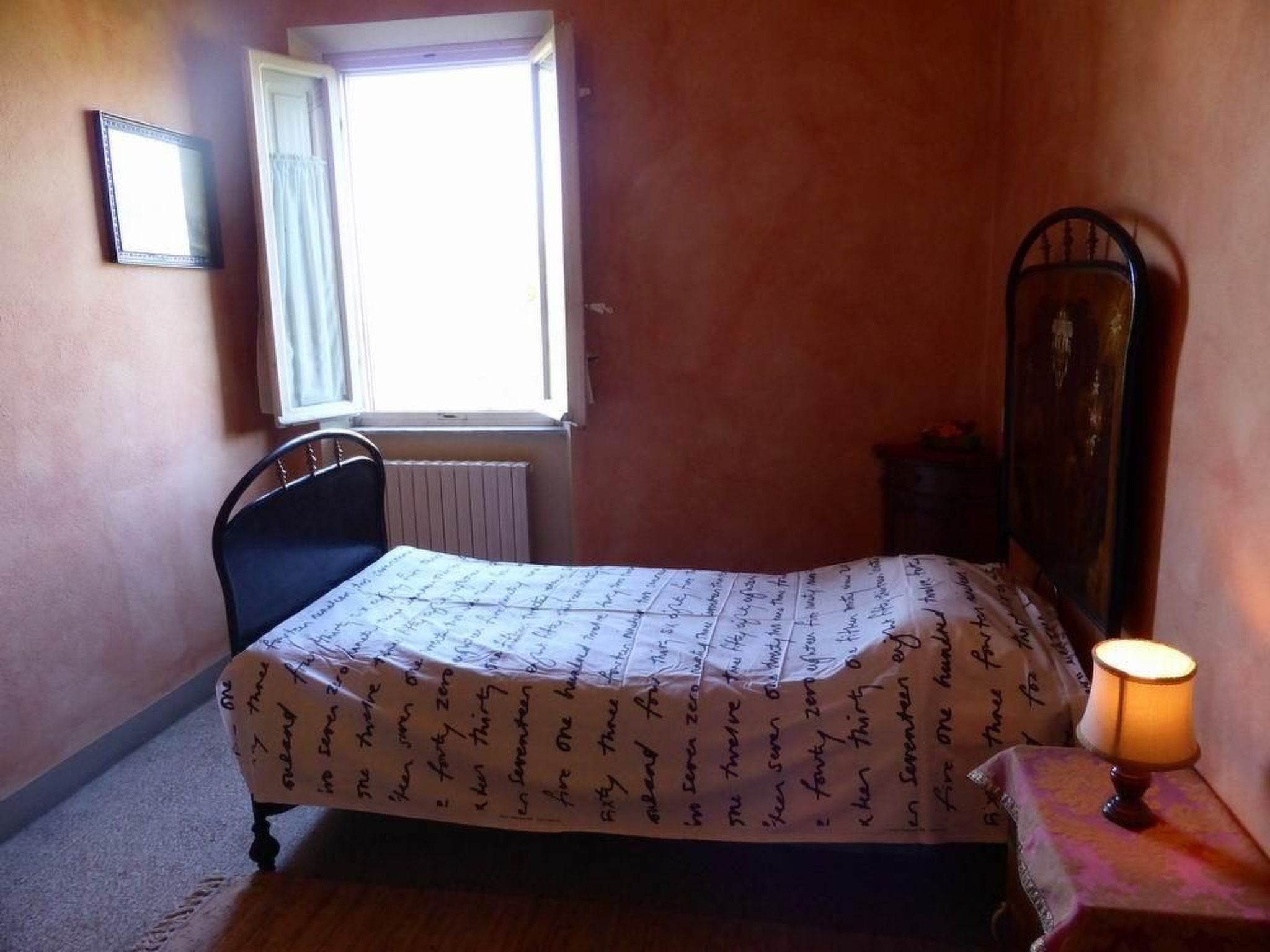 Unterkunft in einer Villa, Schwimmbad und großer Garten-Inside