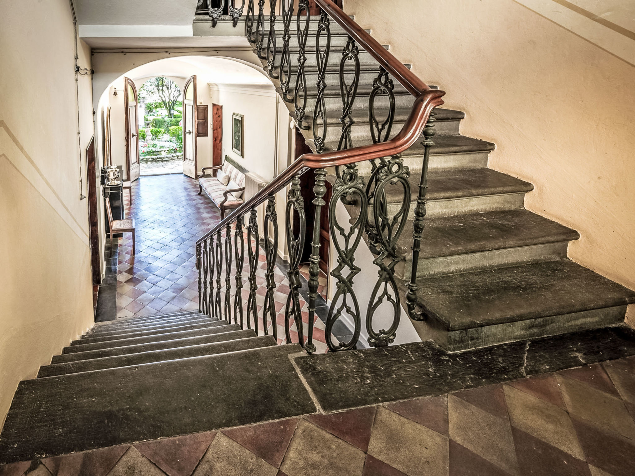 Villa mit Garten und privatem Pool - Inside