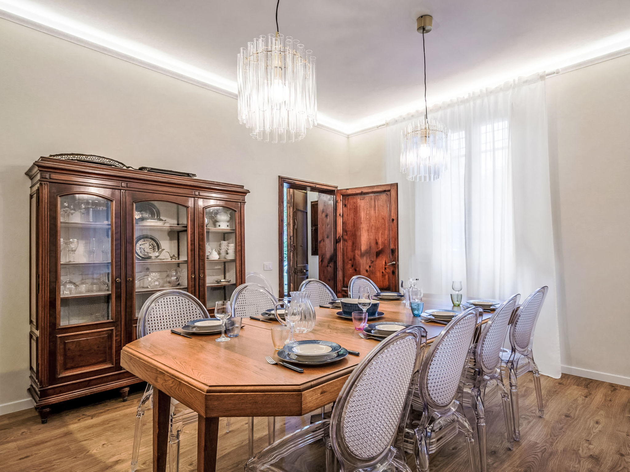 Villa mit Garten und privatem Pool - Inside