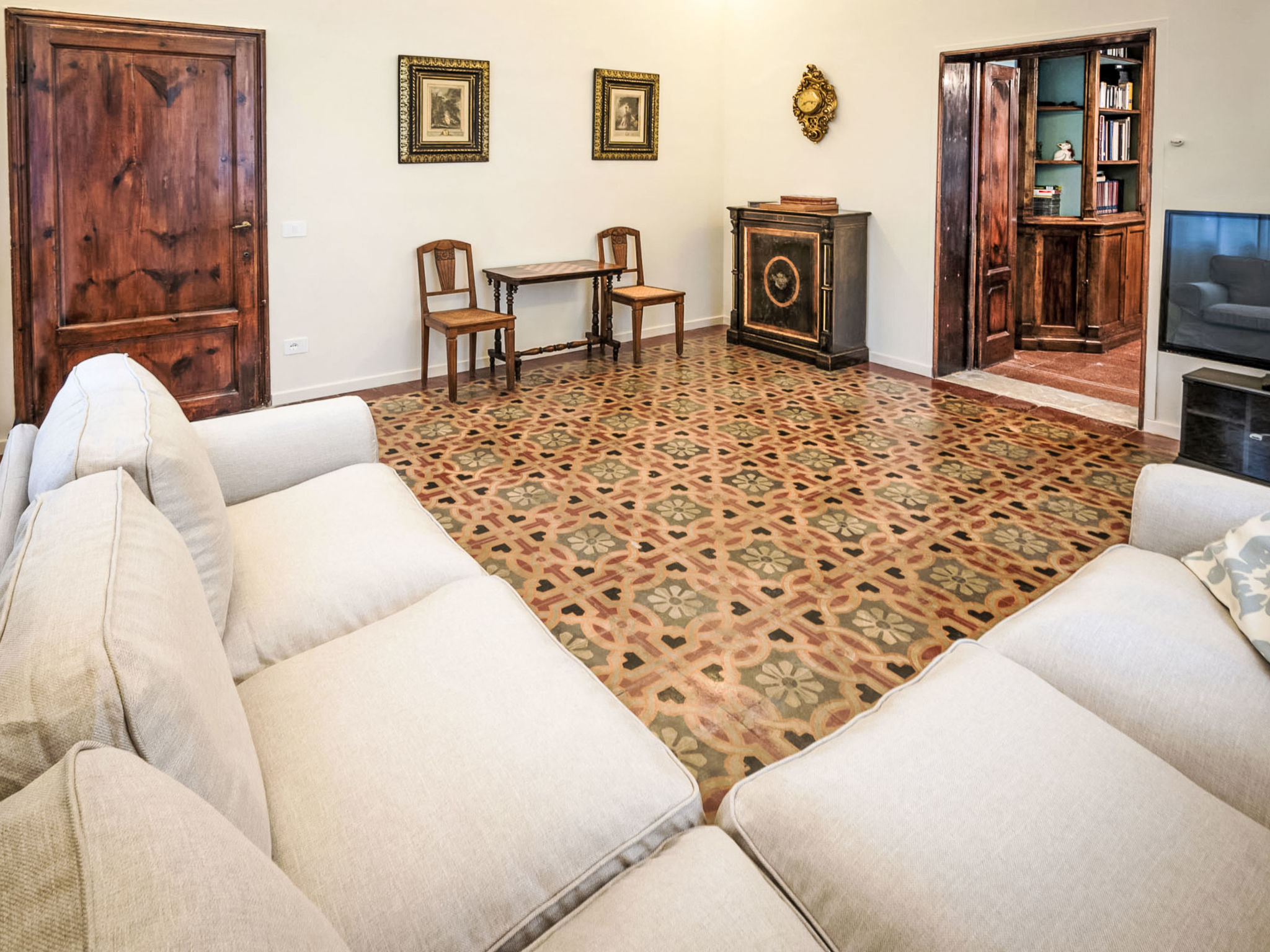 Villa mit Garten und privatem Pool - Inside
