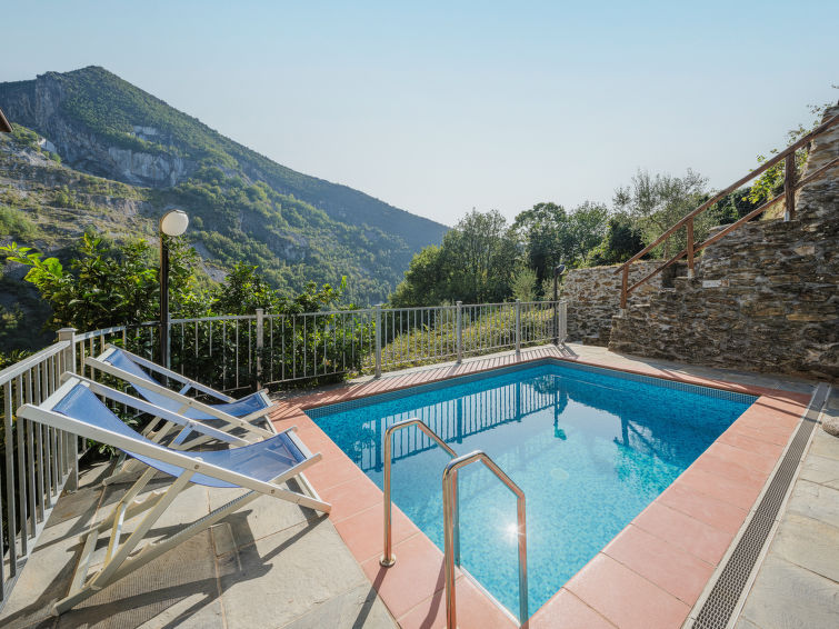 Search and Stay destination Seravezza, Toscana - Italy from AU$ 237. L'Aia