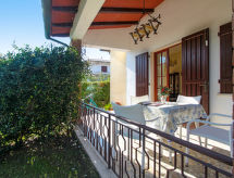 Villa Patrizia: Vrijstaand genieten op 800 meter van zee in Forte dei Marmi - thumbnail 4