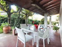 Villa Lavinia: Elegante vrijstaande villa voor 9 personen vlakbij zee in Forte dei Marmi - thumbnail 3