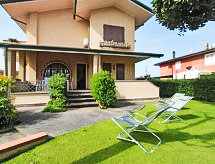 Villa Rita: Ruime vakantiewoning met omheinde tuin op 1,2 km van zee - thumbnail 1