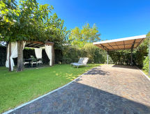 Villa Stefano: moderne villa met tuin dichtbij strand en golfbaan in Forte dei Marmi - thumbnail 4