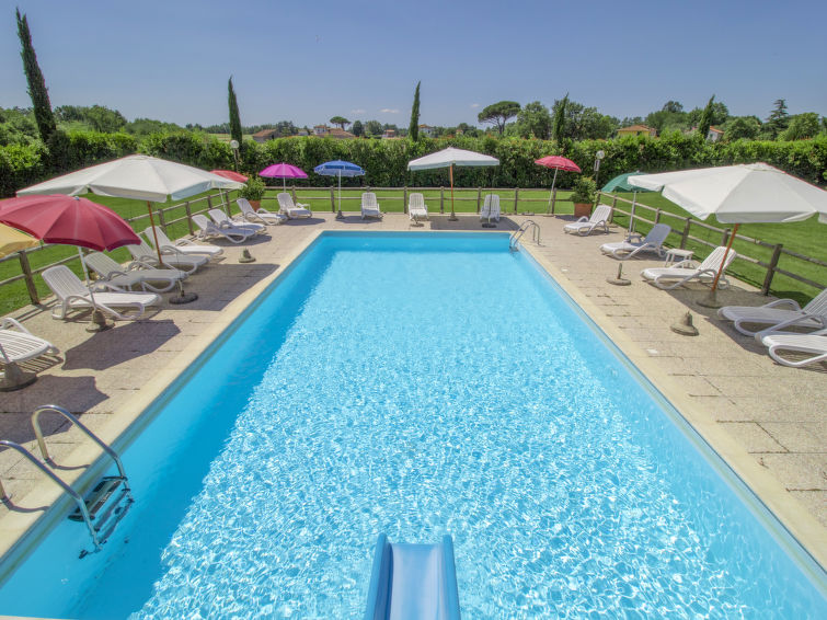 Search and Stay destination Orentano, Toscana - Italy from AU$ 154. Trilocale