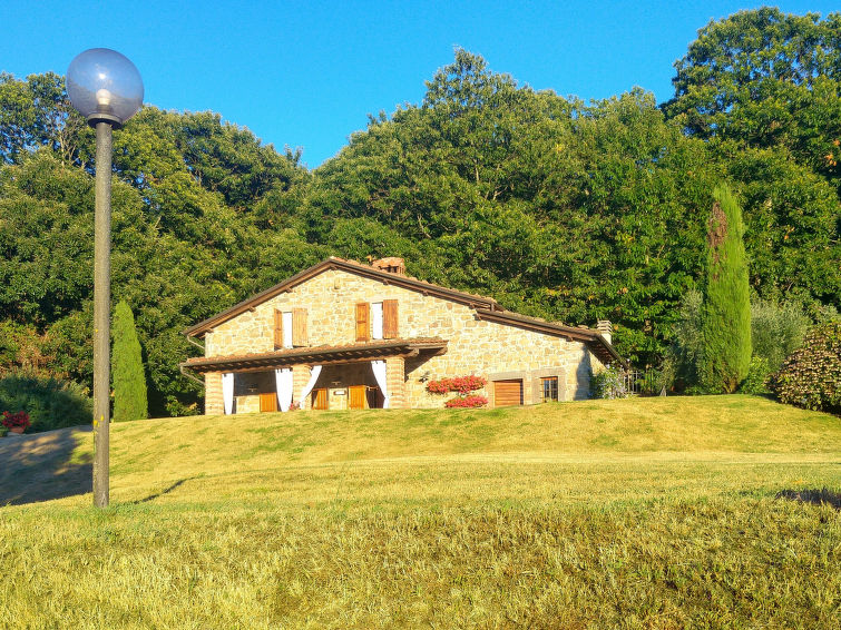 Search and Stay destination Provincia di Lucca, Toscana - Italy from AU$ 127. Belvedere (BLU100)