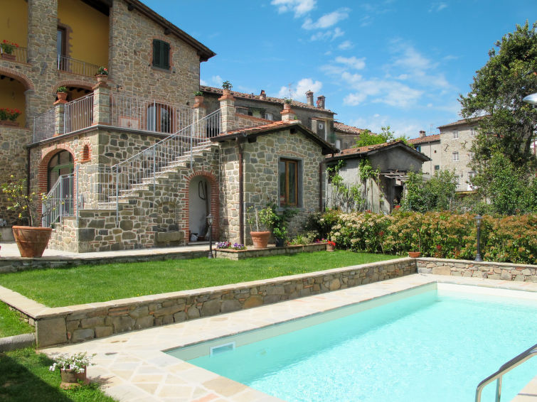 6-persoons appartement met privézwembad in Bagni di Lucca in Bagni di Lucca