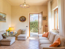 Vrijstaande vakantievilla Marinella met tuin, vlakbij zee en golfbaan in Versilia - thumbnail 6