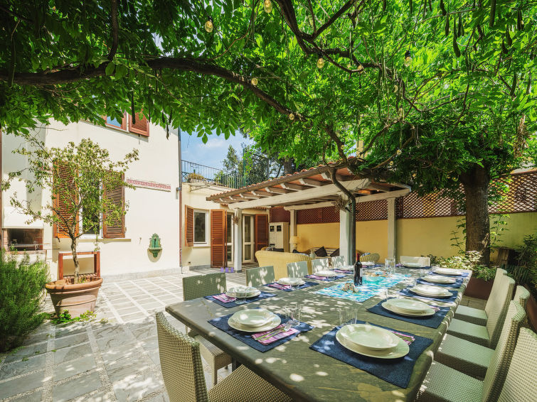 Search and Stay destination Marina di Pietrasanta, Toscana - Italy from AU$ 706. Villa Le Stelle