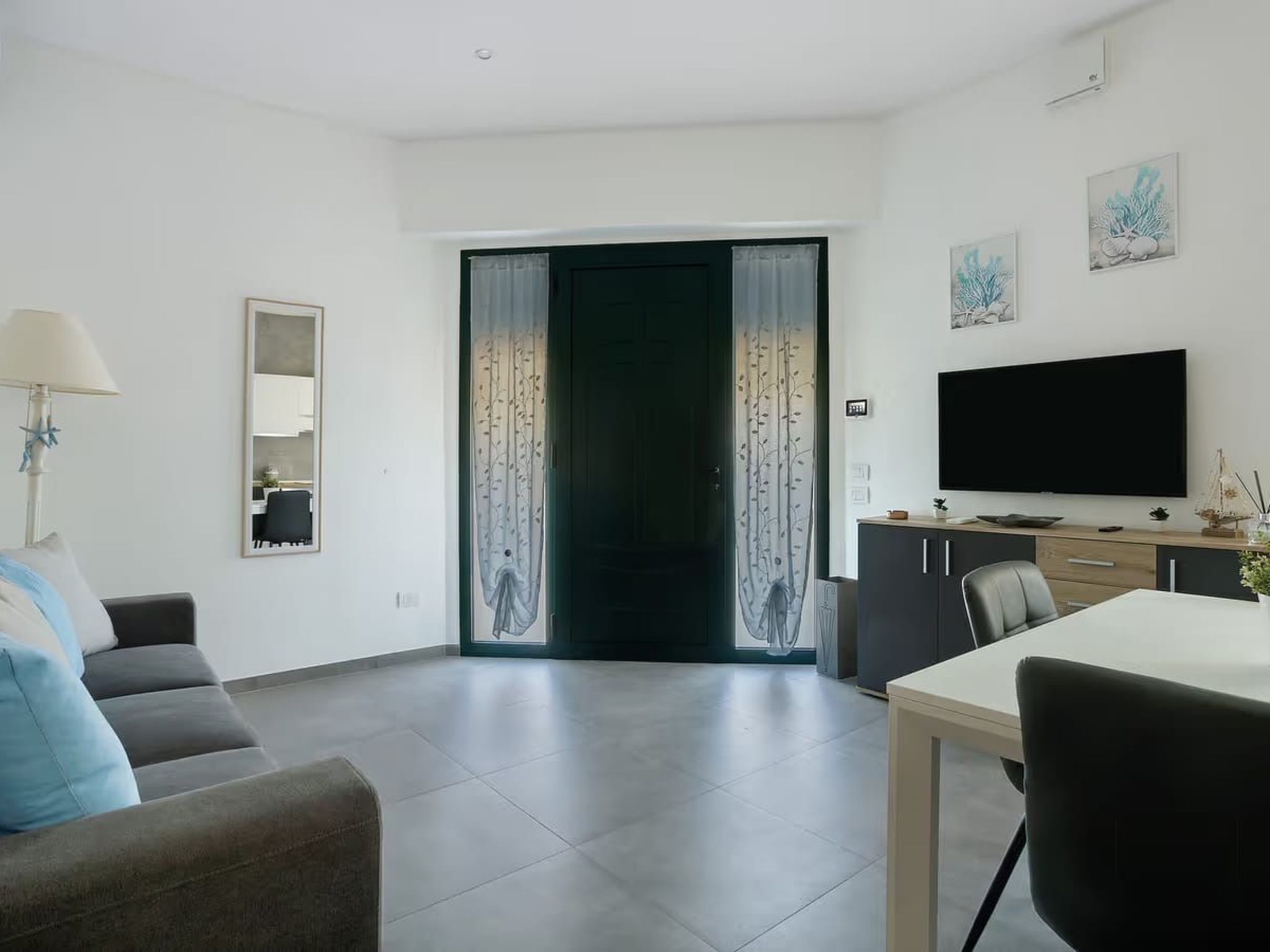 'Carducci 213-Binnen