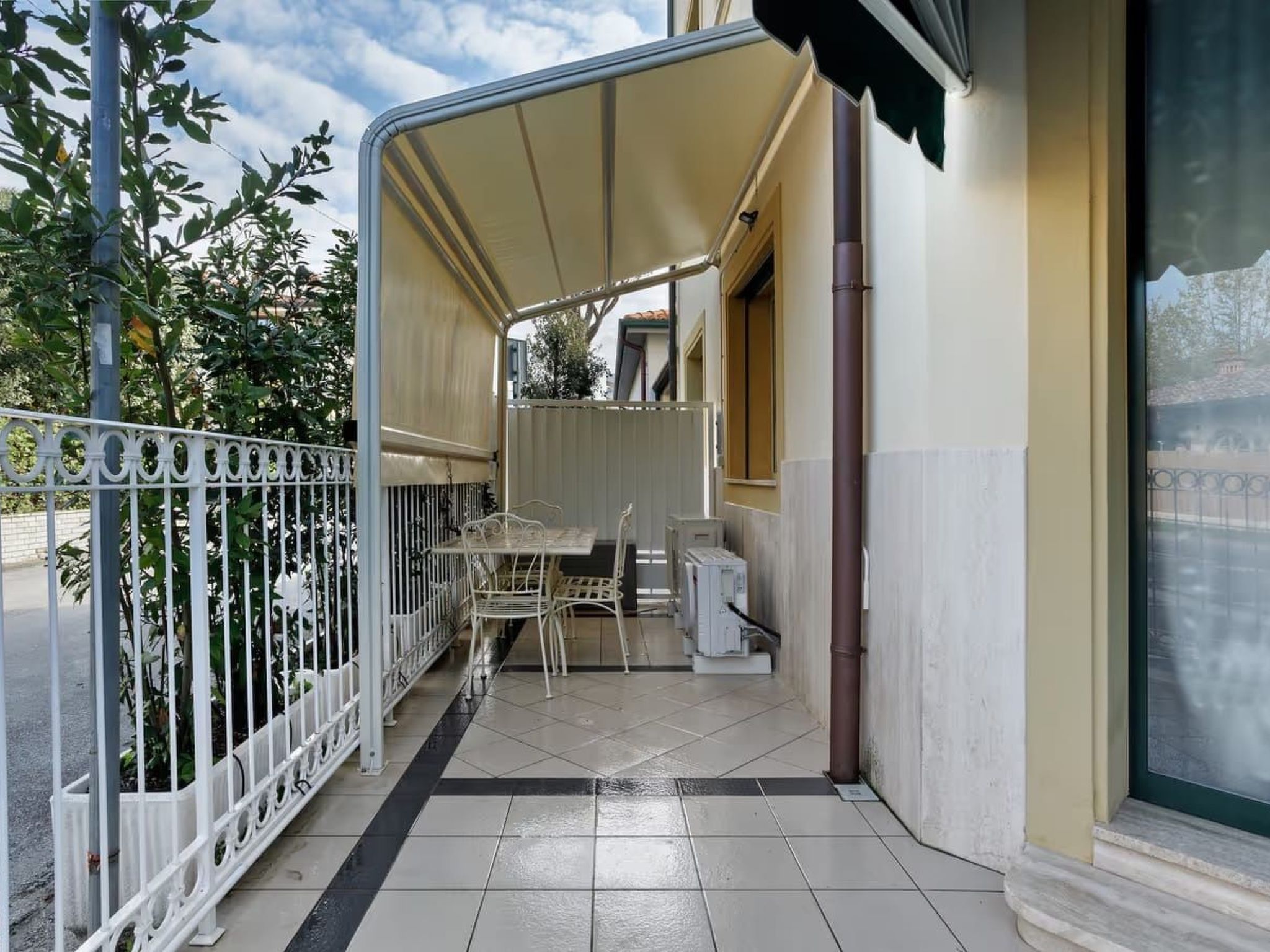 'Carducci 213-Binnen