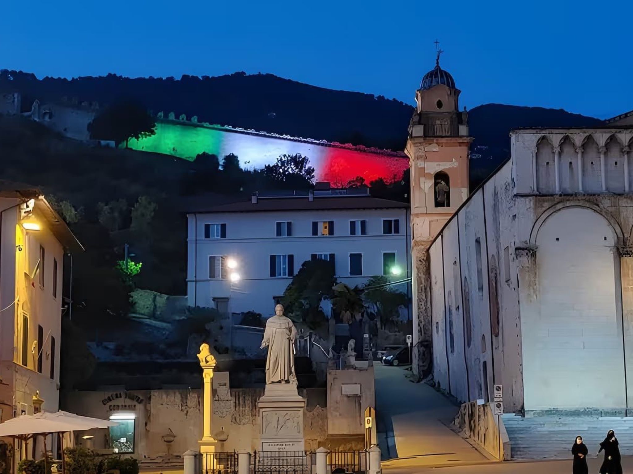 'Carducci 213-Binnen