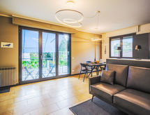 Aan zee: Modern appartement voor 6 personen in Marina Pietrasanta - thumbnail 2