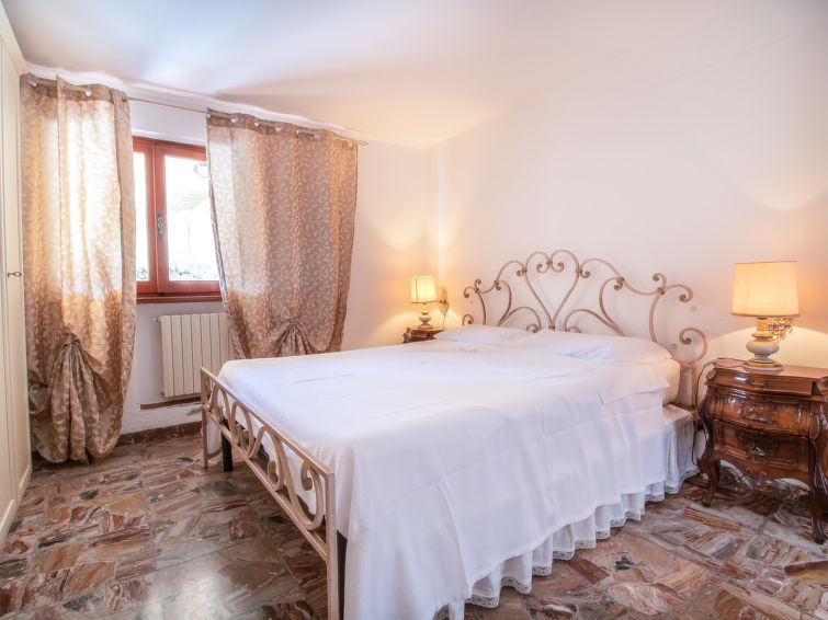 Search and Stay destination Strettoia, Toscana - Italy from AU$ 312. Serenella