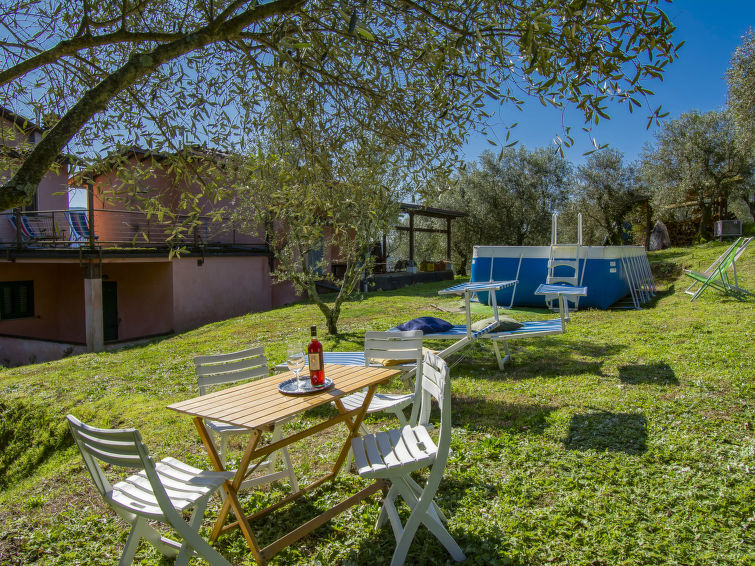 Privézwembad en rust op boerderij La Pergola in Lucca in Lucca