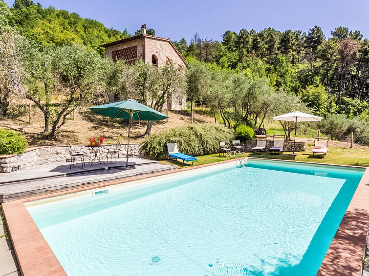 4-persoons appartement met open haard in Lucca in Lucca