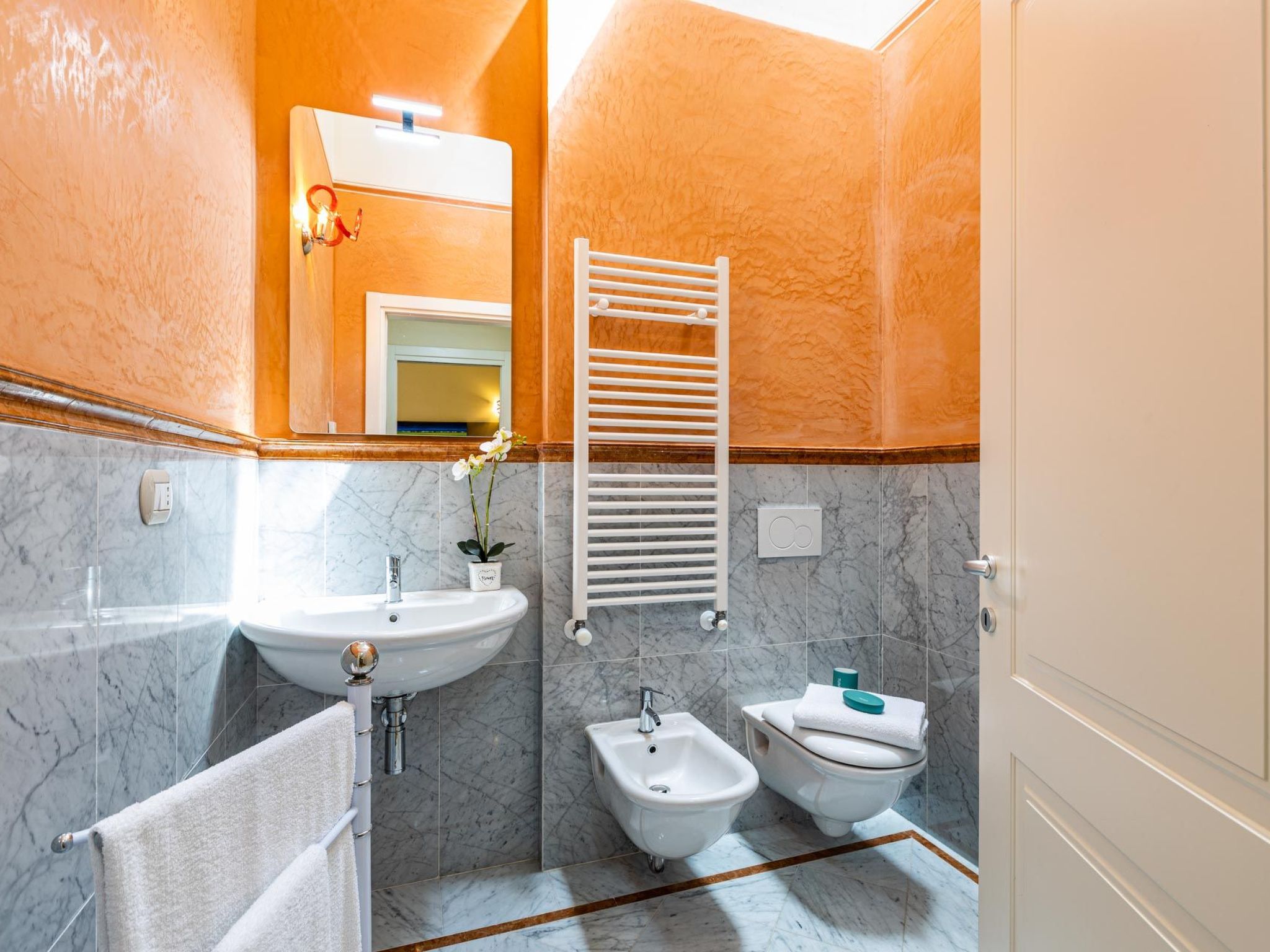 Photo of Moderne und komfortable Wohnung, ideal für zwei Personen