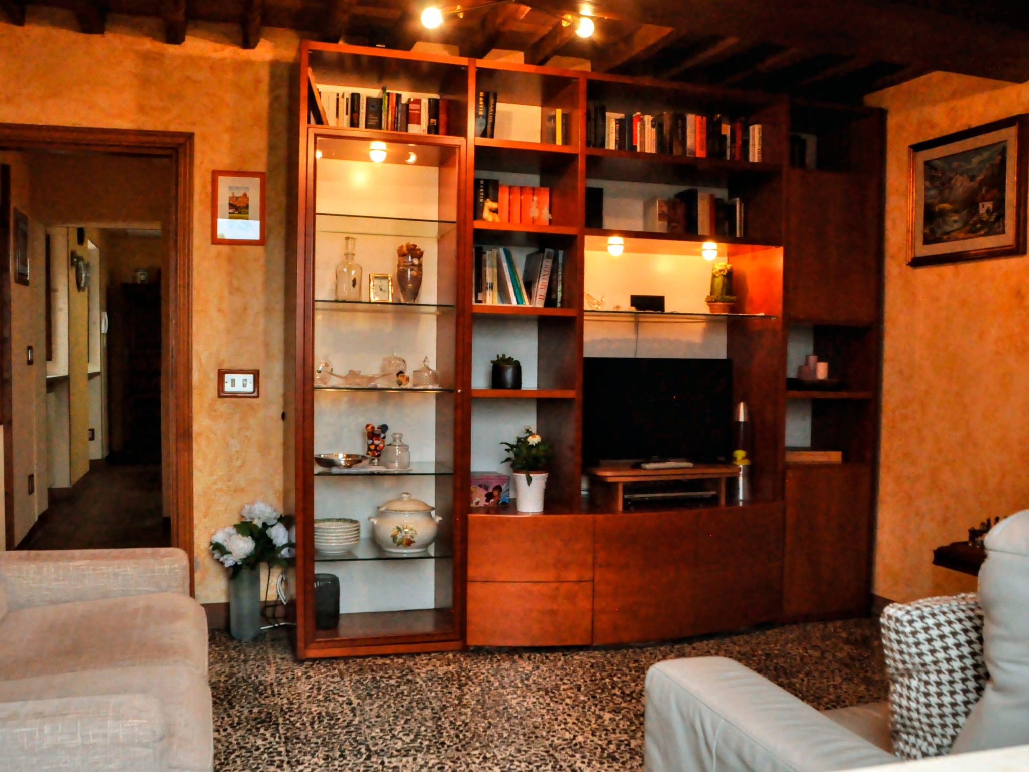 "Casale Colle Belvedere"-Inside