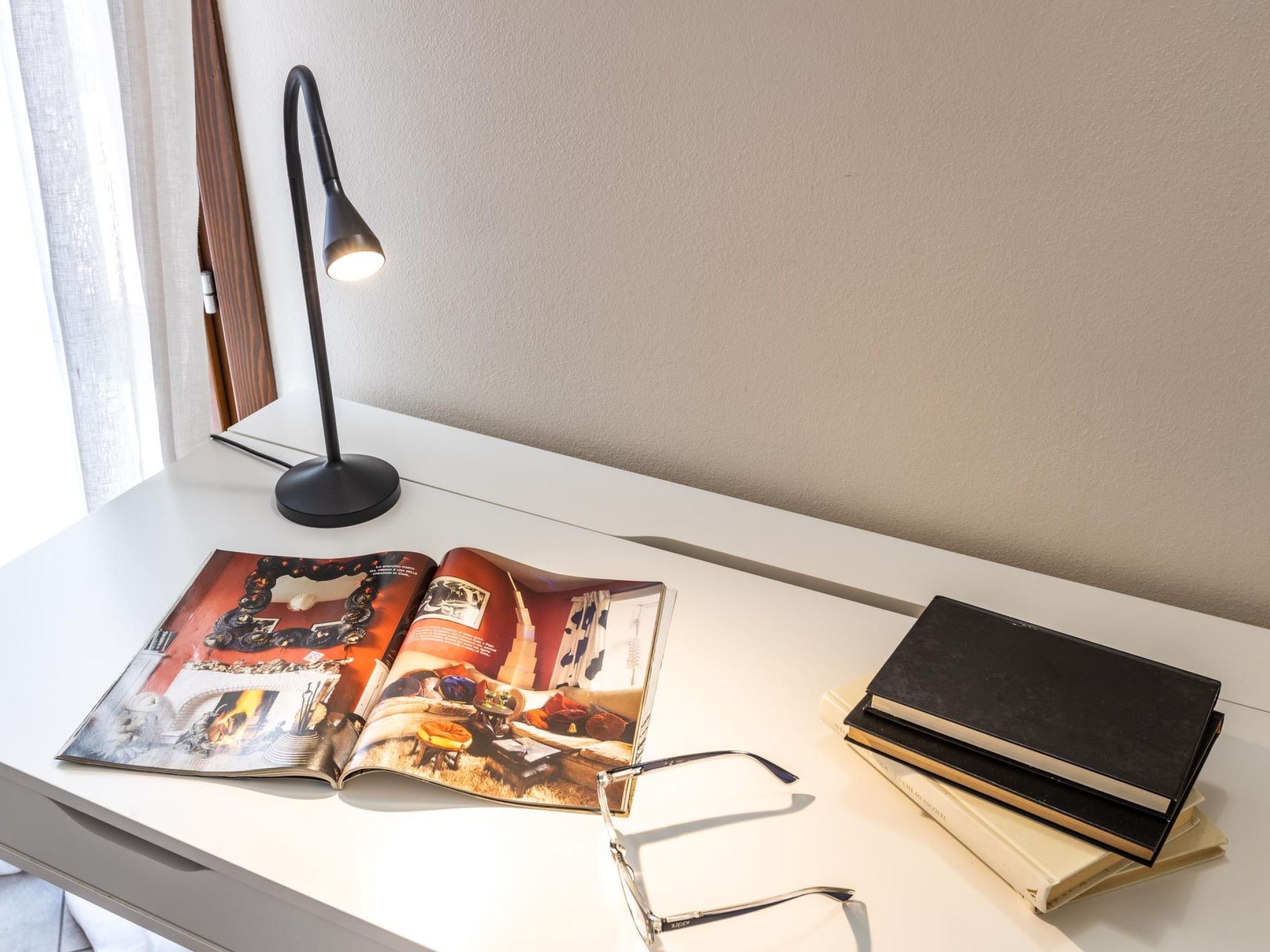 Photo of Wohnung mit separatem Eingang und kleinem privaten Innenhof.