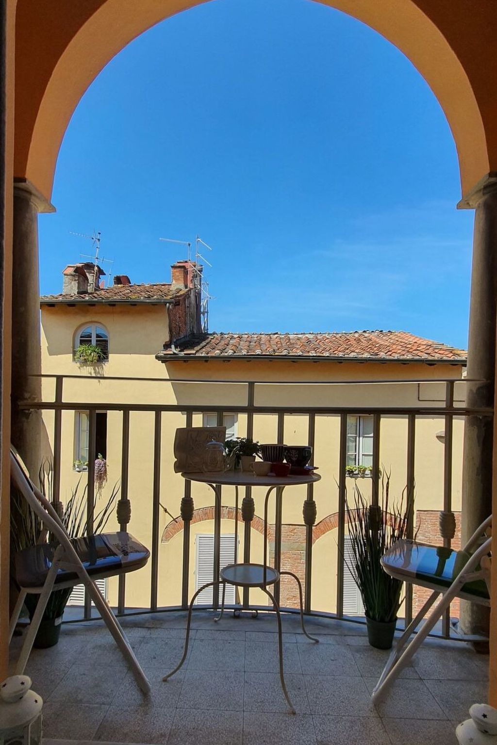 Sui Tetti Di Lucca - Image-tags.info