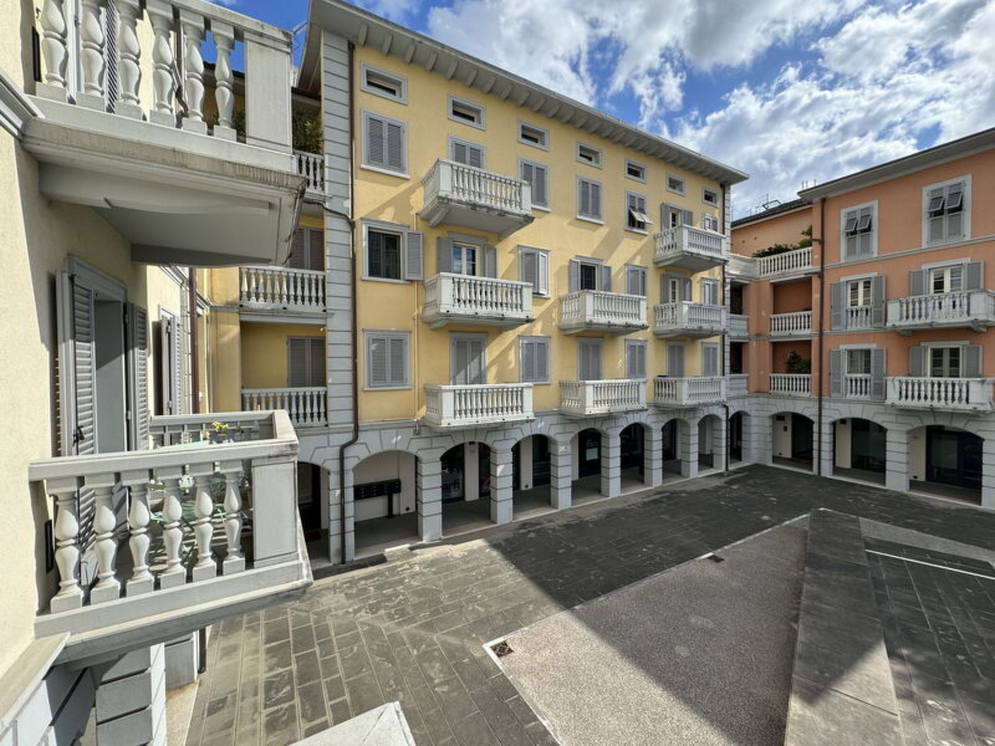 Galleria Degli Artisti - Image-tags.info