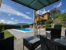 Ruim vakantiehuis met privézwembad en omheinde tuin bij Castelnuovo di Garfagnana - thumbnail 1