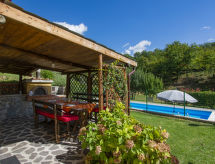 Ruim vakantiehuis met privézwembad en omheinde tuin bij Castelnuovo di Garfagnana - thumbnail 2