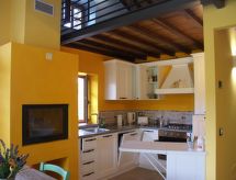 Sunset Barga: Gerenoveerde vrijstaande woning met panoramisch uitzicht in Toscane - thumbnail 2