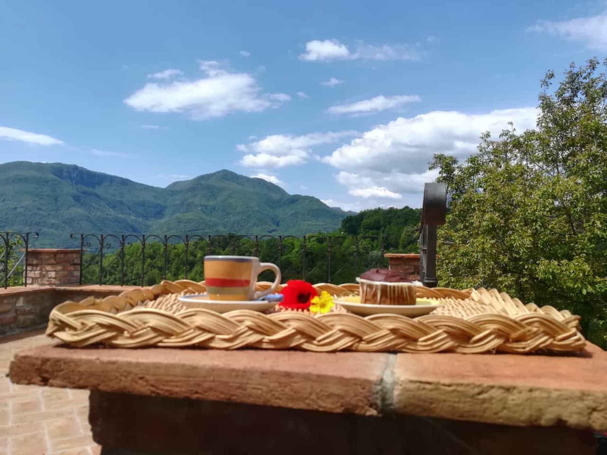 Sunset Barga: Gerenoveerde vrijstaande woning met panoramisch uitzicht in Toscane - foto 37