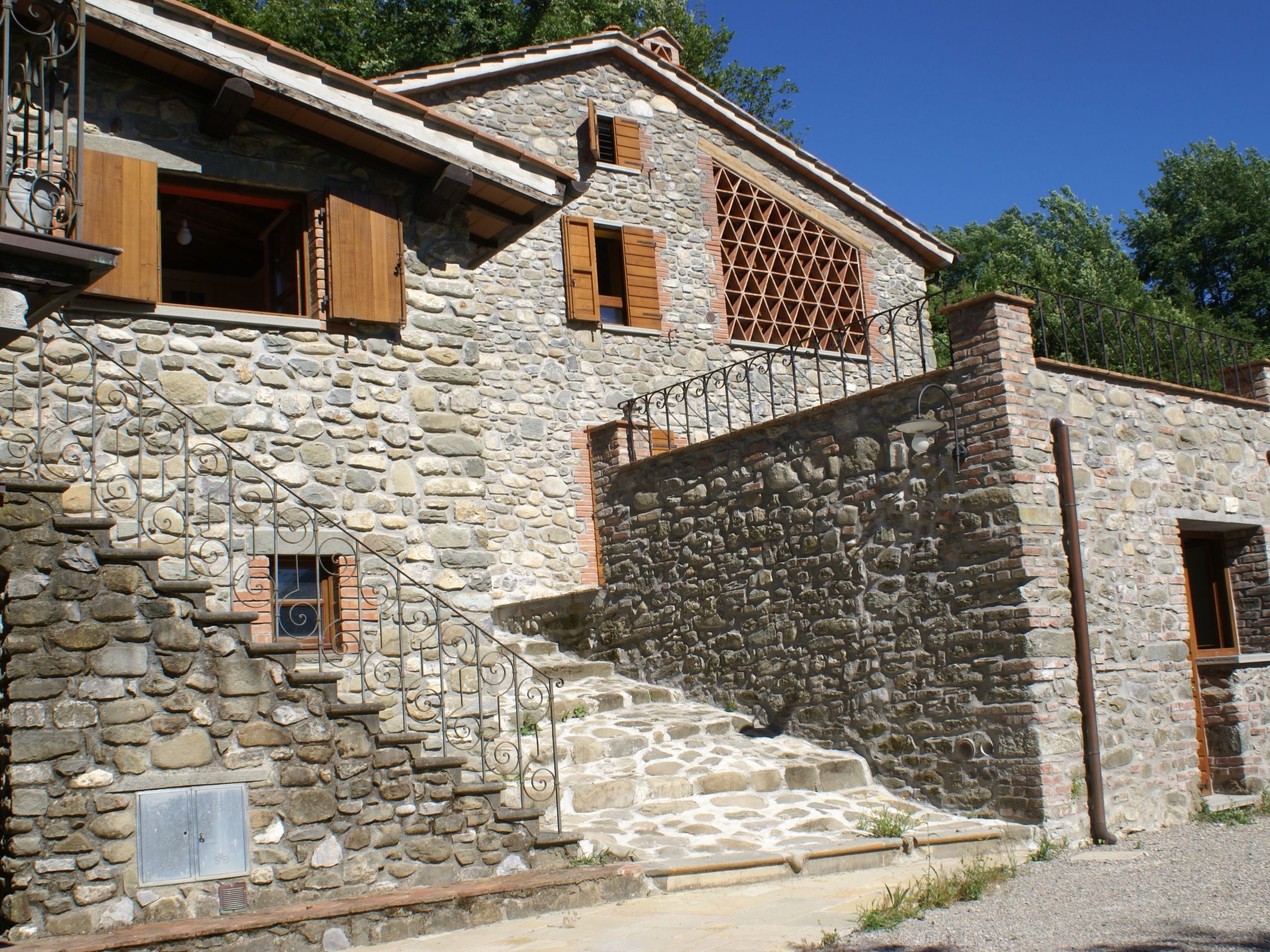 Sunset Barga: Gerenoveerde vrijstaande woning met panoramisch uitzicht in Toscane - foto 40