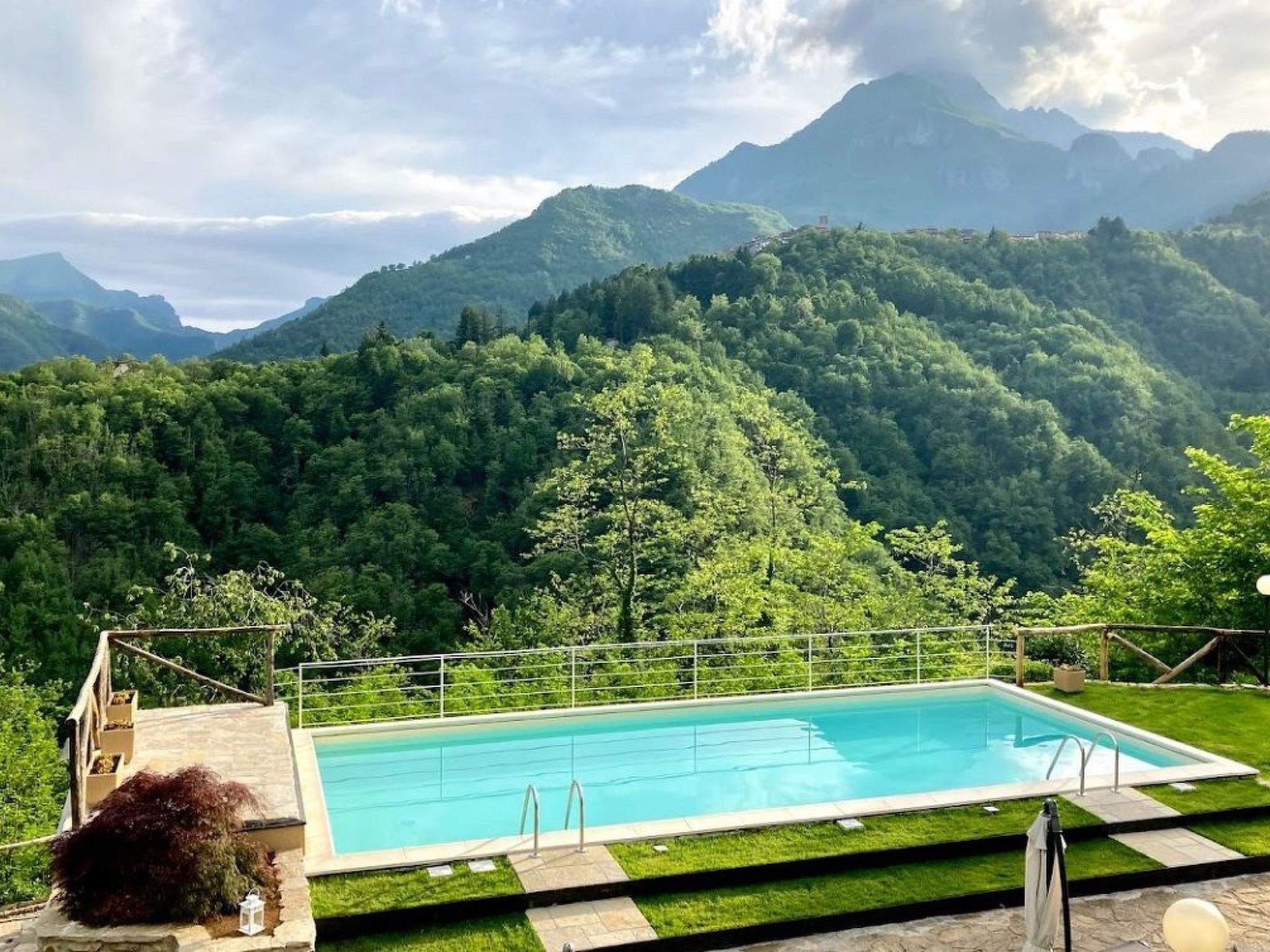 In Vergemoli mit Schönem Kamin-Binnen