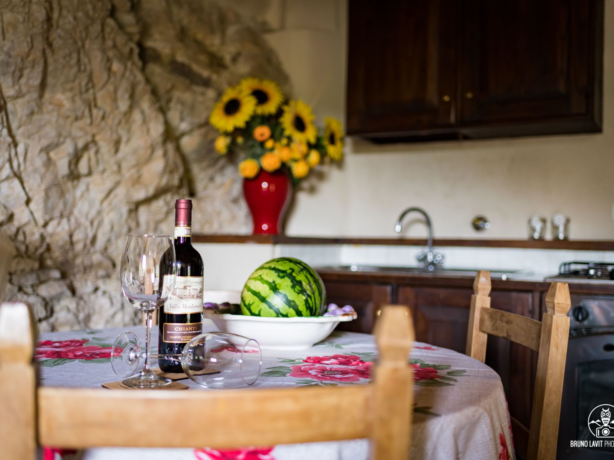 In Vergemoli mit Schönem Kamin-Binnen