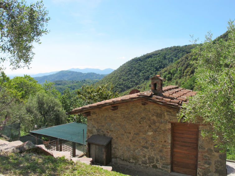 Search and Stay destination Provincia di Lucca, Toscana - Italy from AU$ 124. Castagneto