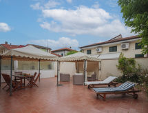 Holiday home Rosa